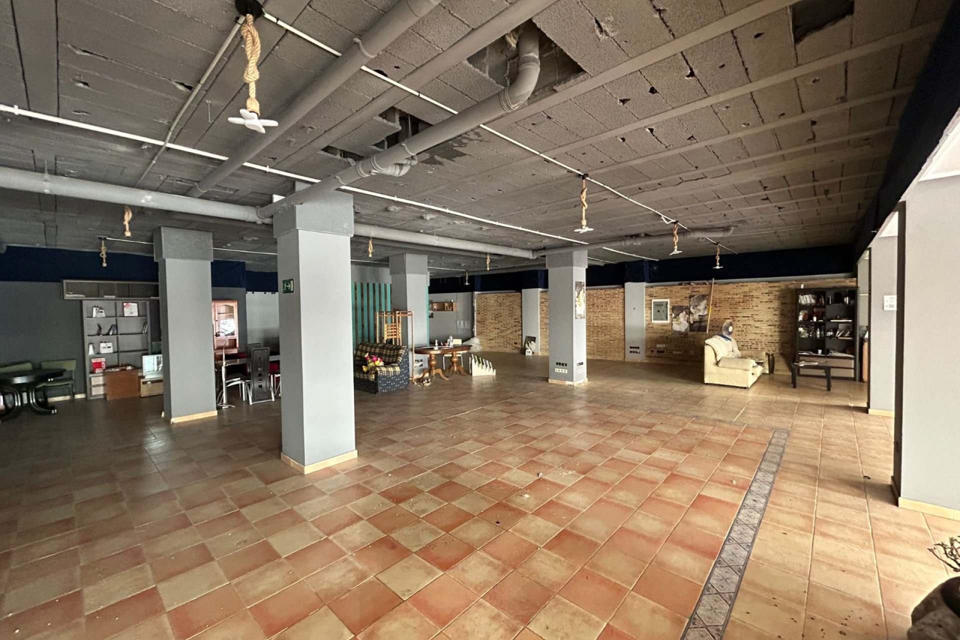 Sale - commercial - Torrevieja - Centro Ciudad