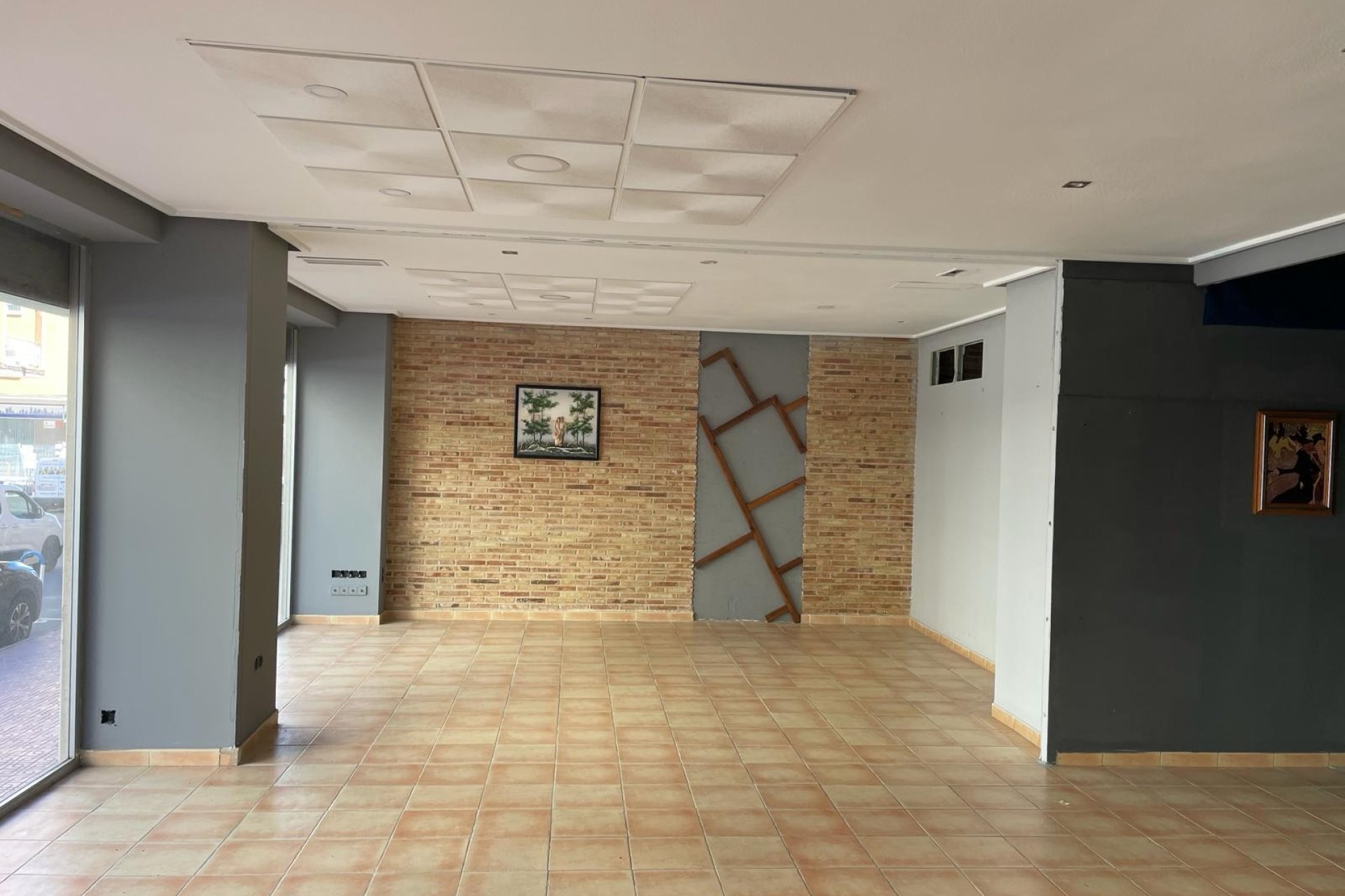 Sale - commercial - Torrevieja - Centro Ciudad