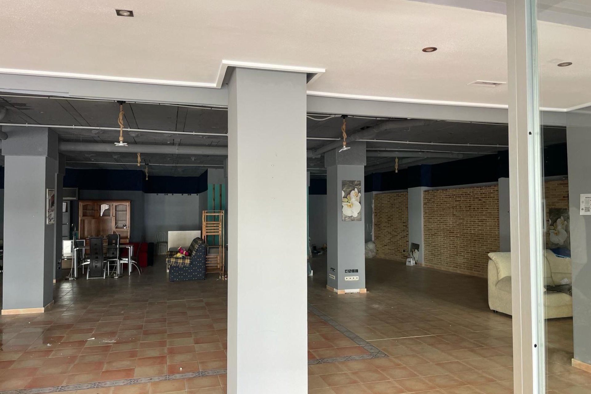 Sale - commercial - Torrevieja - Centro Ciudad