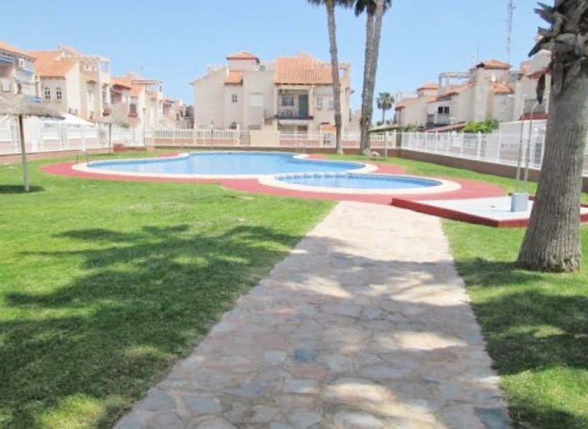 Sale - Townhouse - Orihuela costa - Playa Flamenca