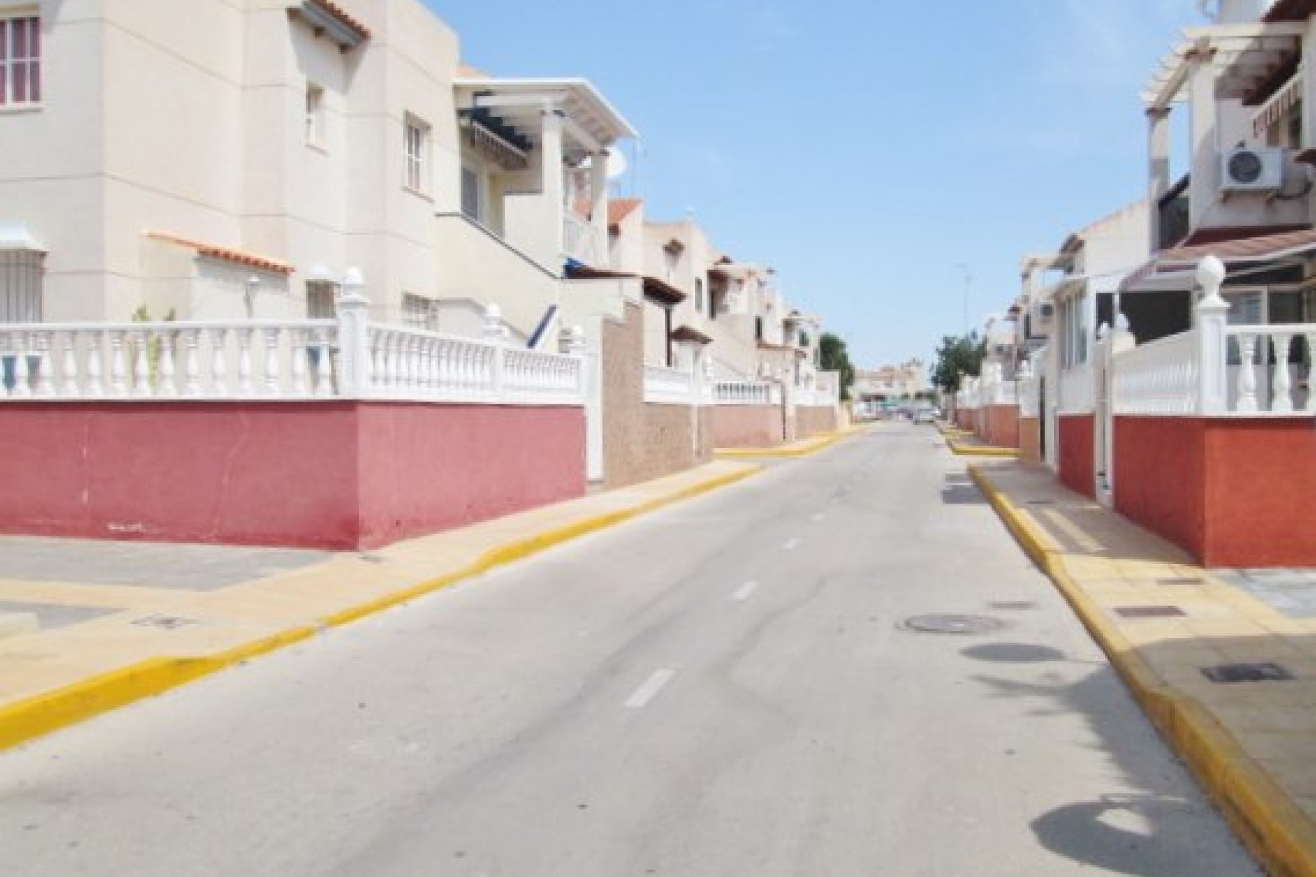Sale - Townhouse - Orihuela costa - Playa Flamenca