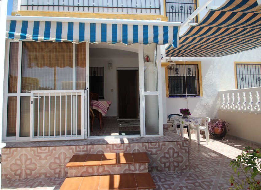 Sale - Townhouse - Torrevieja - Centro Ciudad