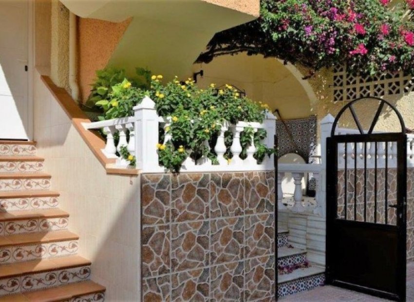 Sale - Townhouse - Torrevieja - La Mata