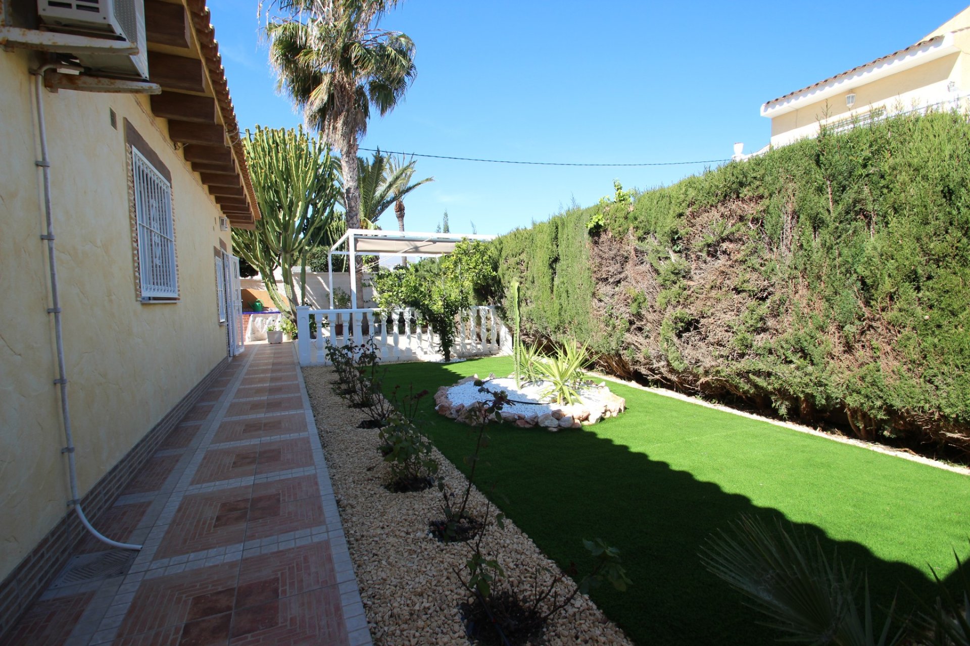 Sale - Villa - Orihuela costa - Cabo Roig
