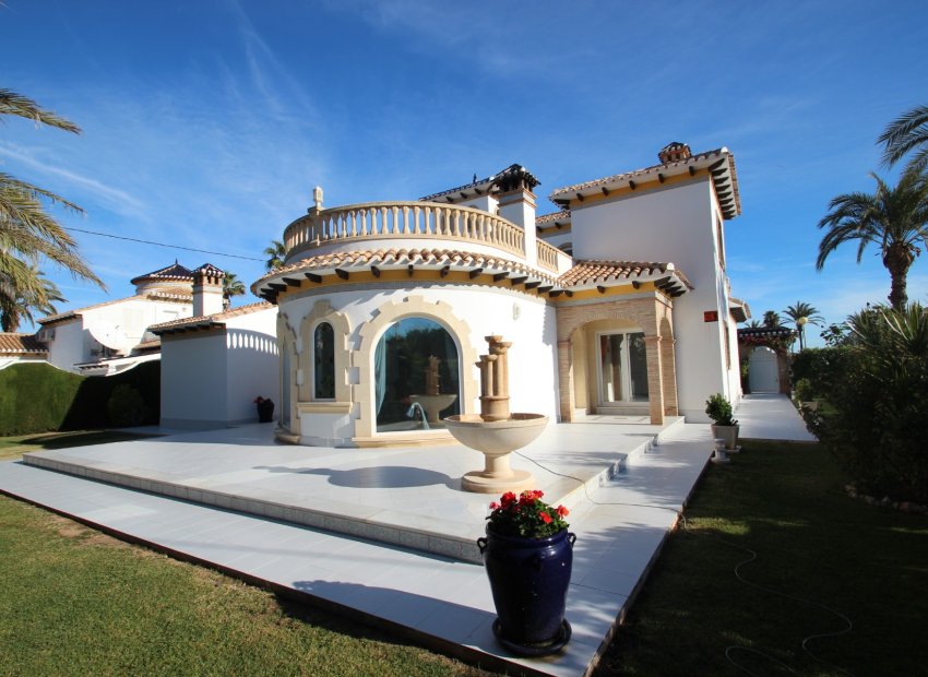 Sale - Villa - Orihuela costa - Cabo Roig