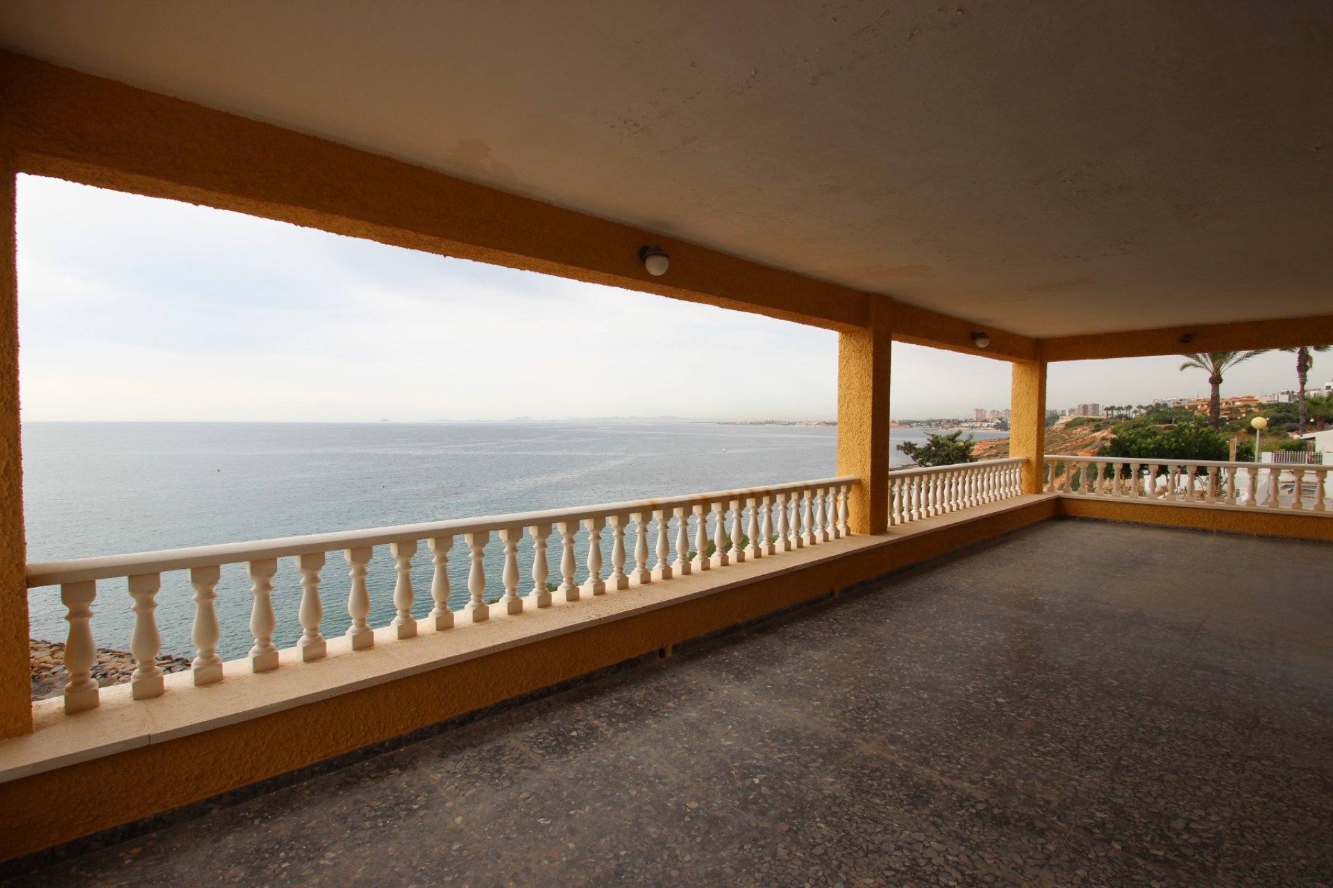 Sale - Villa - Orihuela costa - Cabo Roig