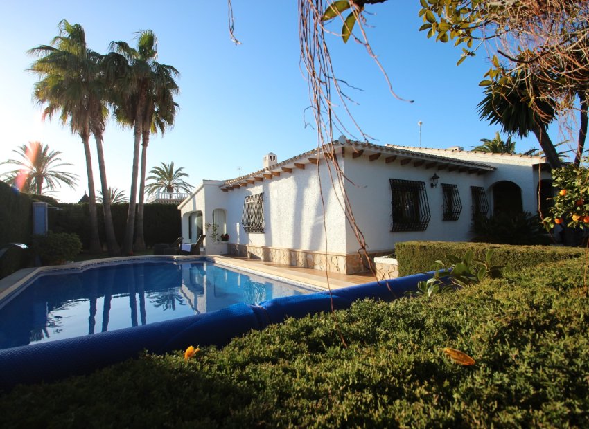 Sale - Villa - Orihuela costa - Cabo Roig