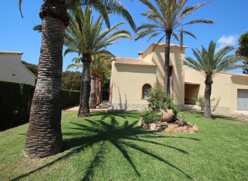 Sale - Villa - Orihuela costa - Cabo Roig