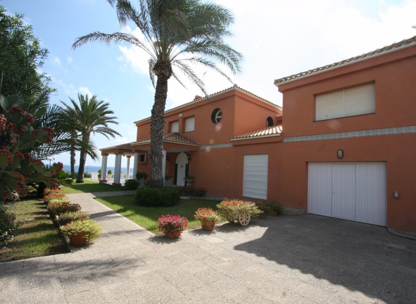 Sale - Villa - Orihuela costa - Cabo Roig