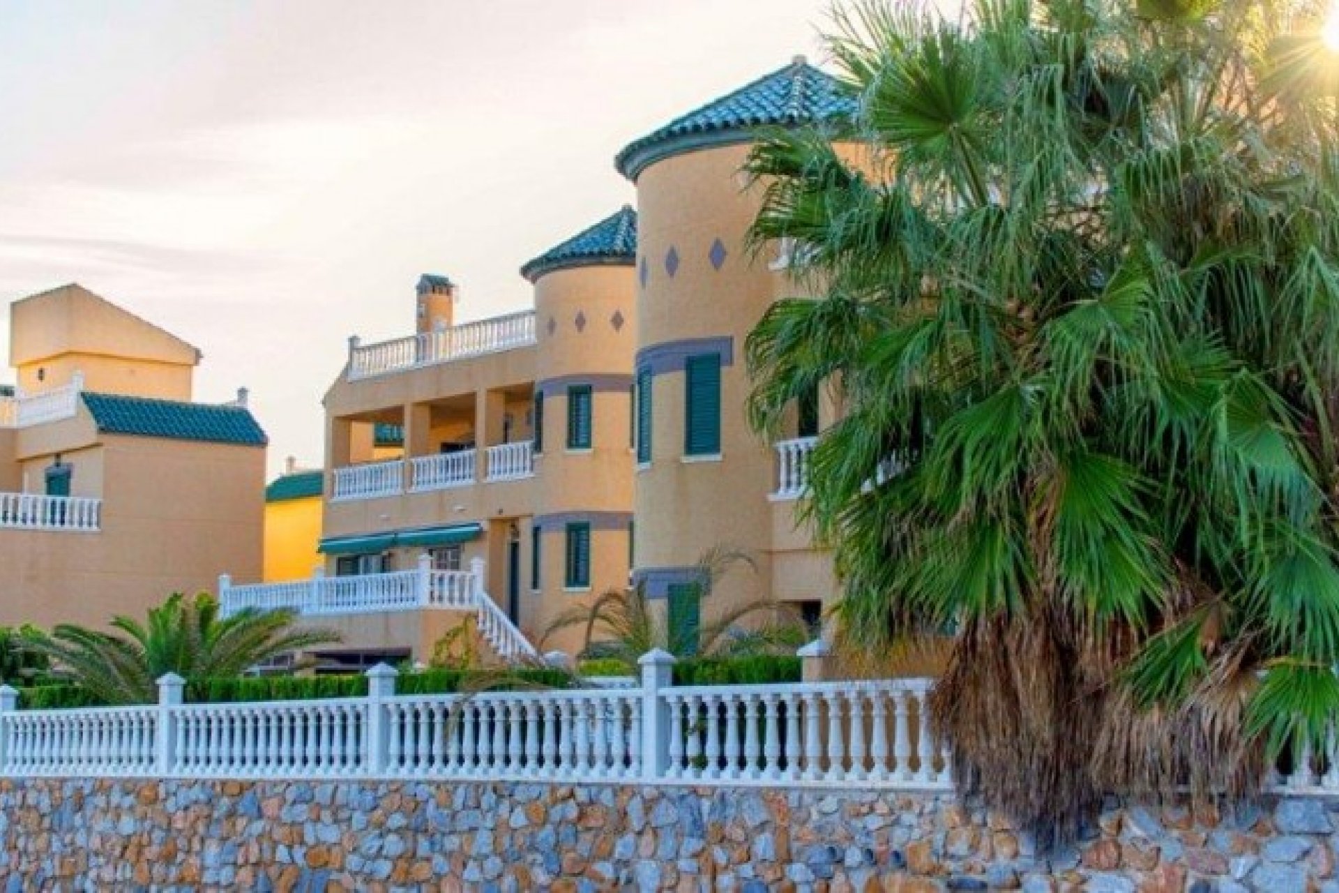 Sale - Villa - Torrevieja - La Mata