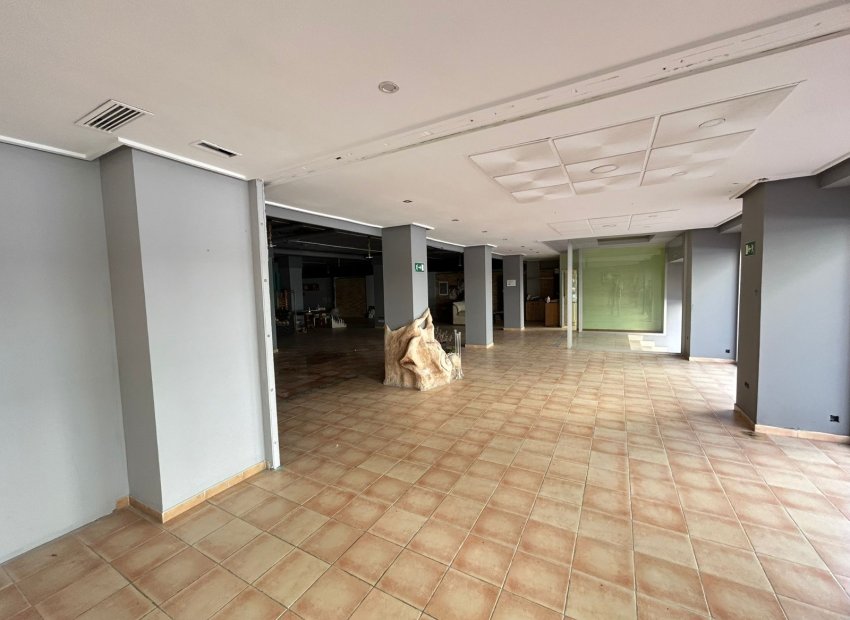Venta - local - Torrevieja - Centro Ciudad