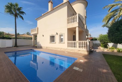 Вилла класса люкс - Вторичная недвижимость - Orihuela costa - Cabo Roig