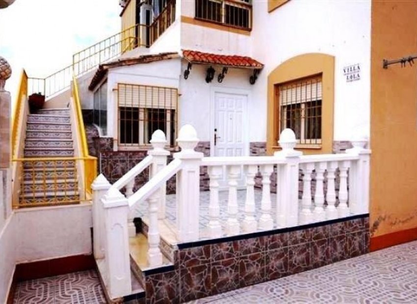 Вторичная недвижимость - бунгало - Torrevieja - Nueva Torrevieja/Aguas Nuevas