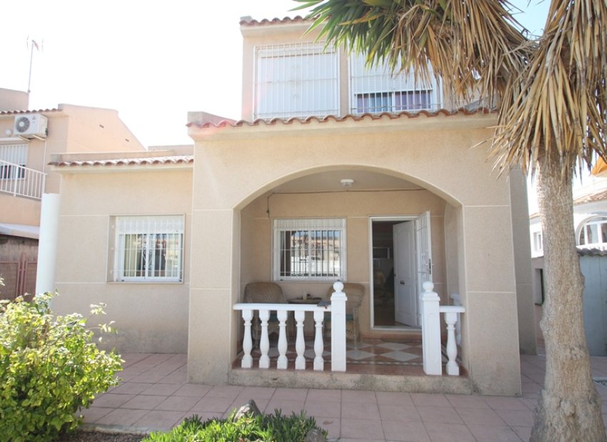 Вторичная недвижимость - Дом - Torrevieja - La Siesta - El Salado - Torreta