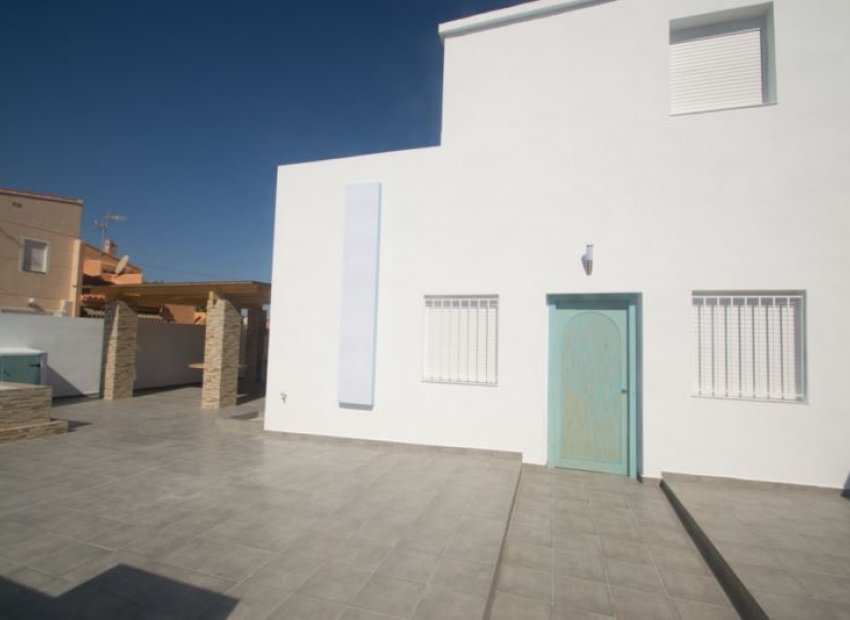 Вторичная недвижимость - Дом - Torrevieja - La Siesta - El Salado - Torreta