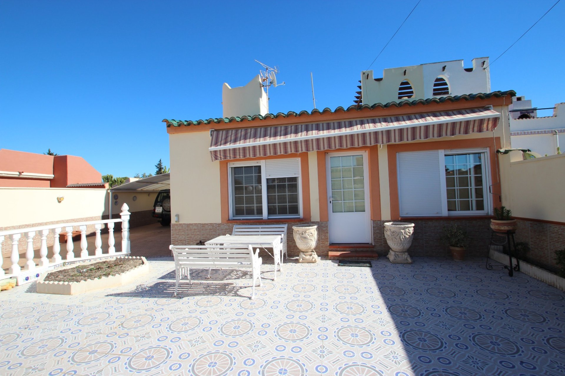 Вторичная недвижимость - Дом - Torrevieja - La Siesta - El Salado - Torreta