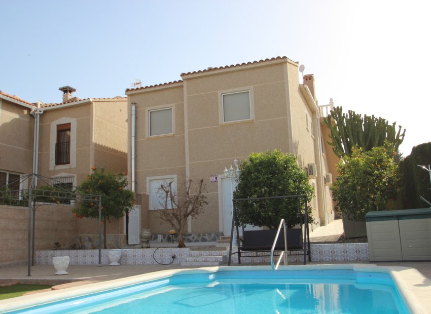 Вторичная недвижимость - Дом - Torrevieja - Los Balcones