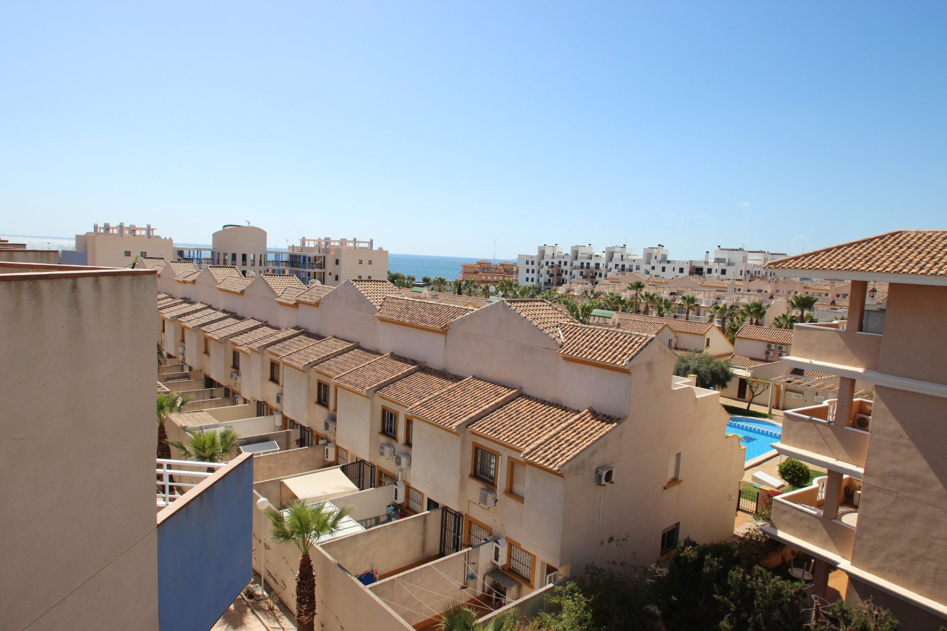 Вторичная недвижимость - Квартира на последнем этажe - Orihuela costa - Aguamarina