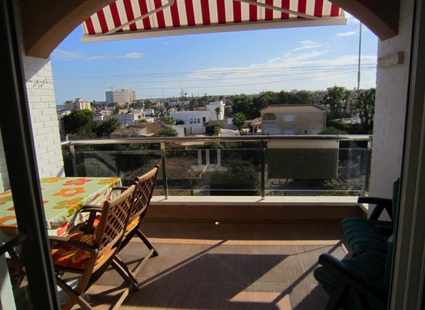 Вторичная недвижимость - Квартира на последнем этажe - Orihuela costa - Playa Flamenca