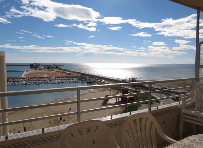 Вторичная недвижимость - Квартира на последнем этажe - Torrevieja - Centro Ciudad