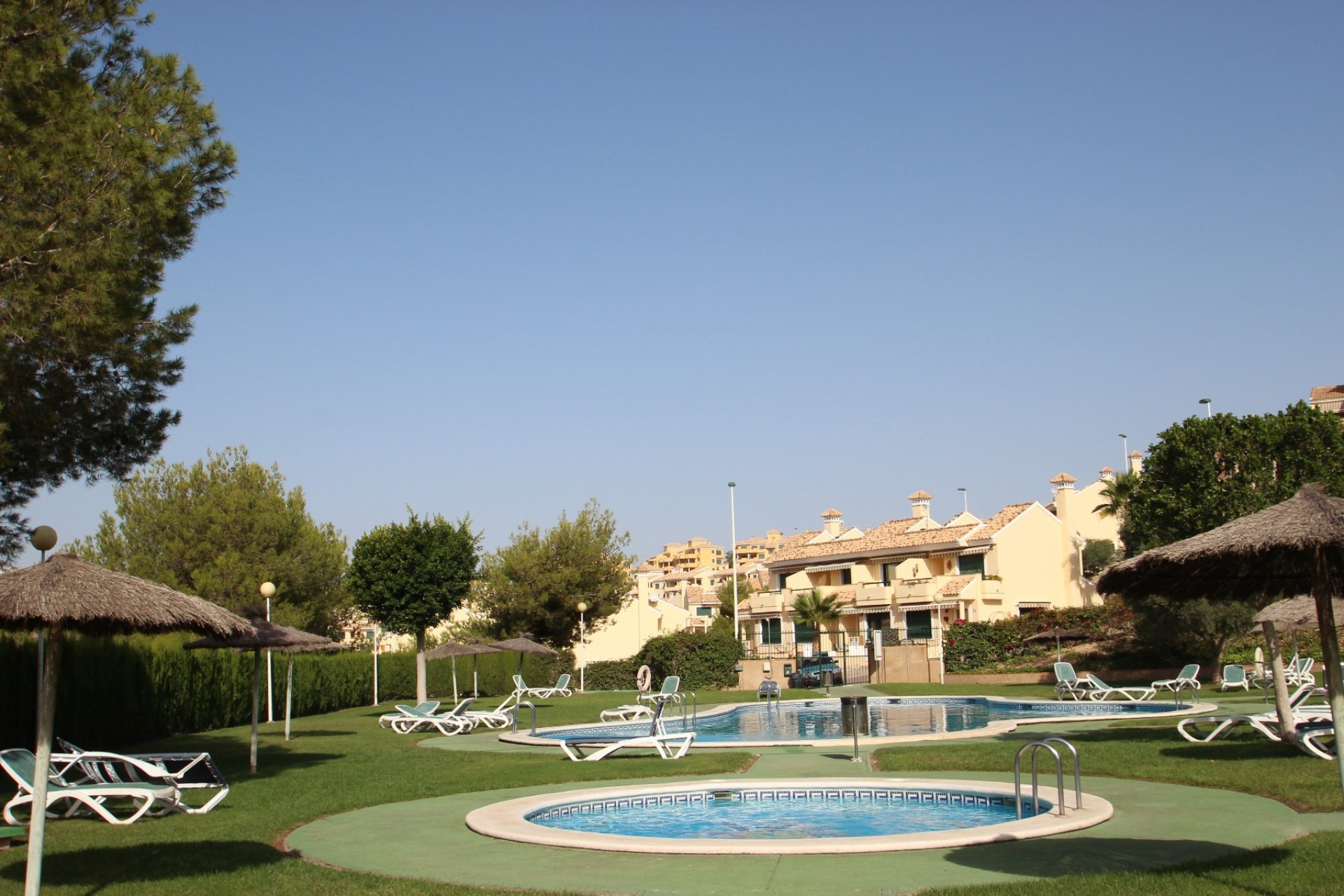 Вторичная недвижимость - квартира - Orihuela costa - Dehesa de Campoamor