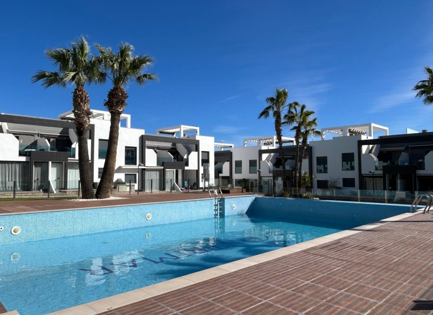 Вторичная недвижимость - квартира - Orihuela costa - La Zenia