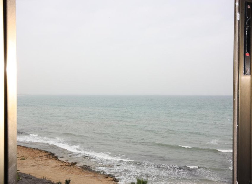 Вторичная недвижимость - квартира - Torrevieja - Centro Ciudad