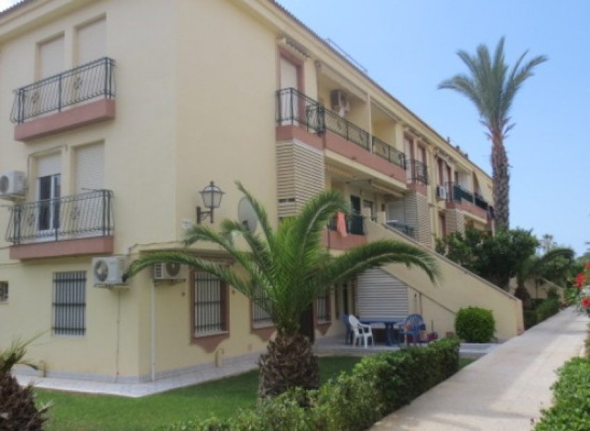 Вторичная недвижимость - квартира - Torrevieja - Centro Ciudad