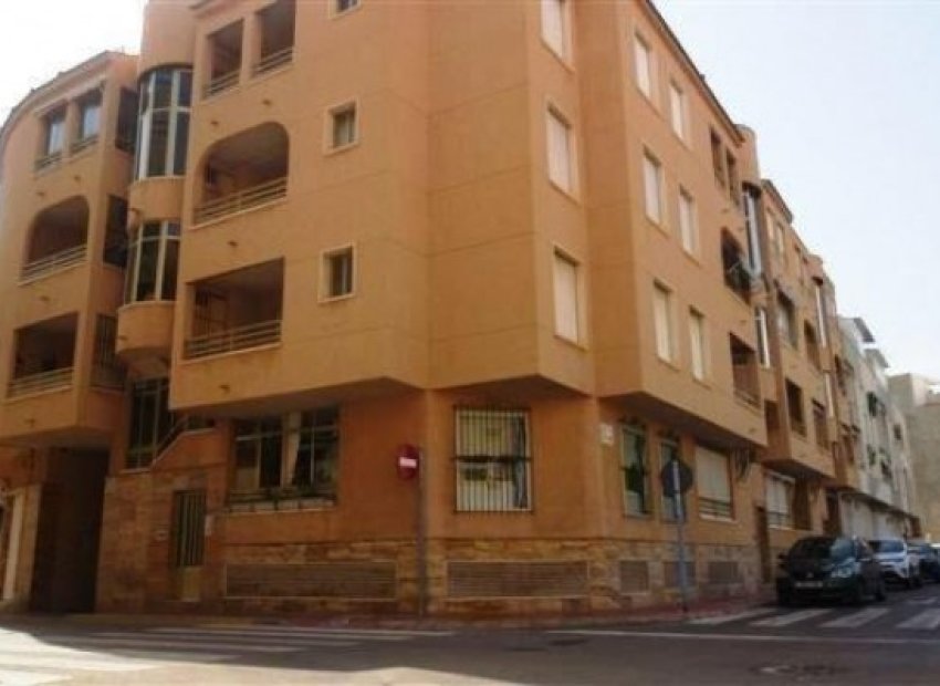 Вторичная недвижимость - квартира - Torrevieja - La Mata