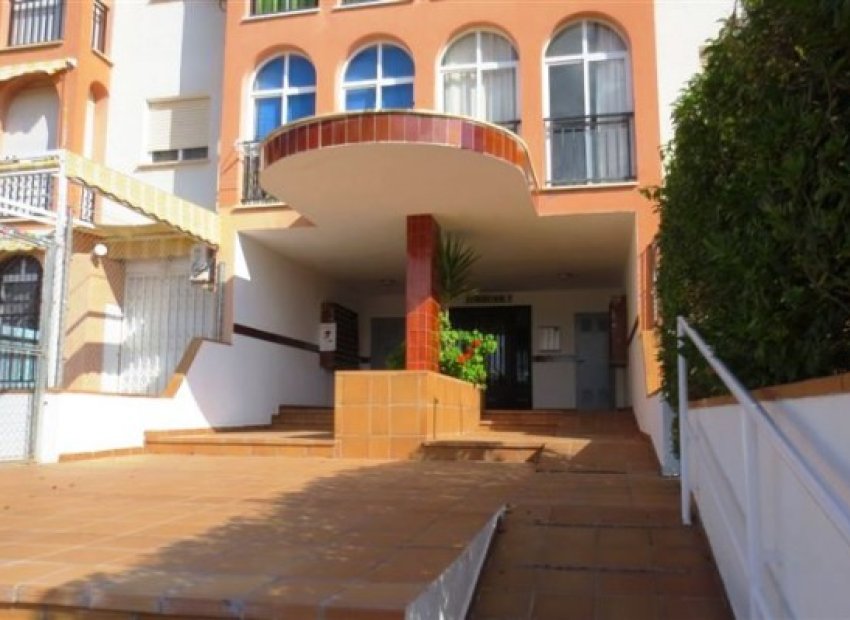 Вторичная недвижимость - квартира - Torrevieja - La Mata