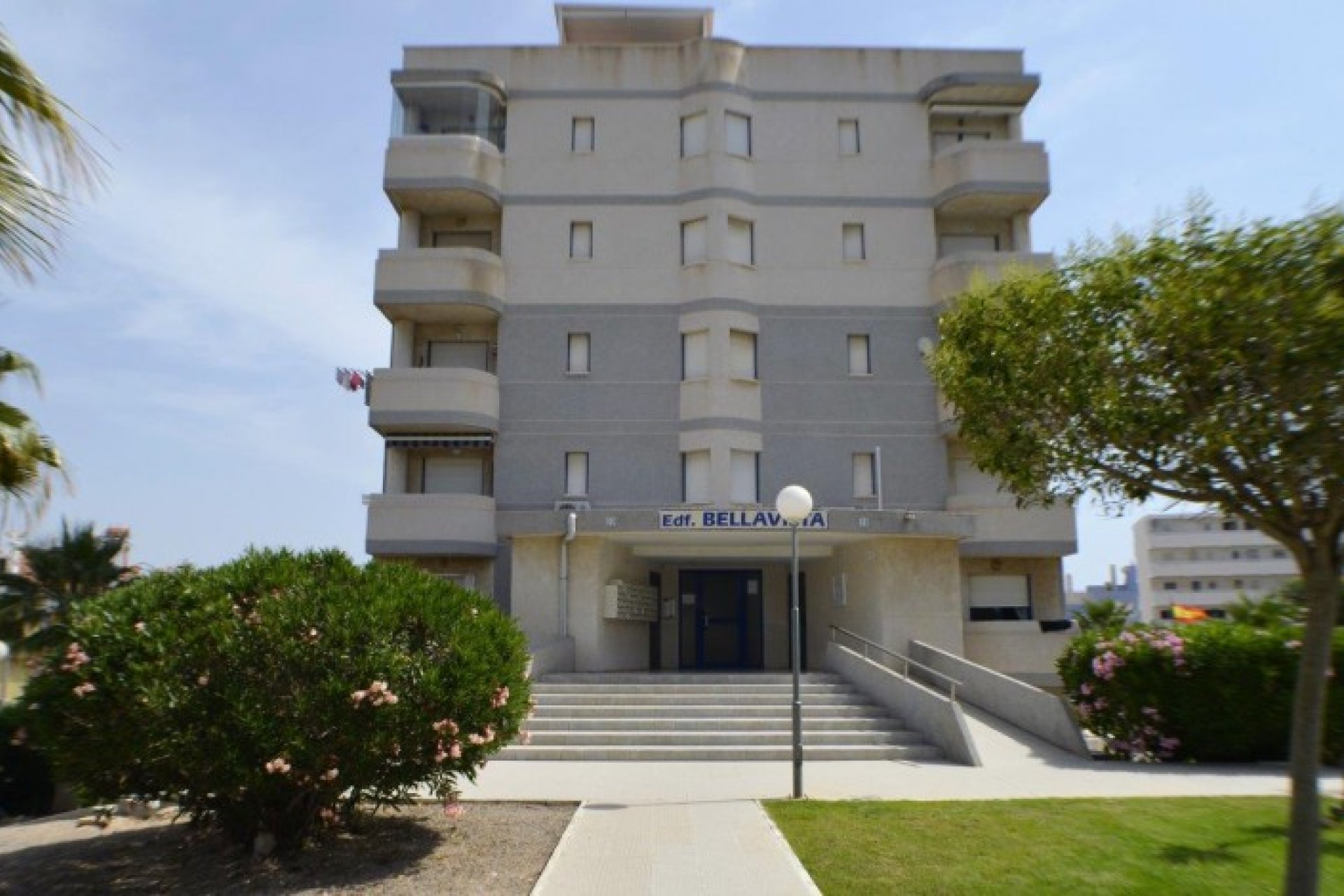 Вторичная недвижимость - квартира - Torrevieja - La Mata