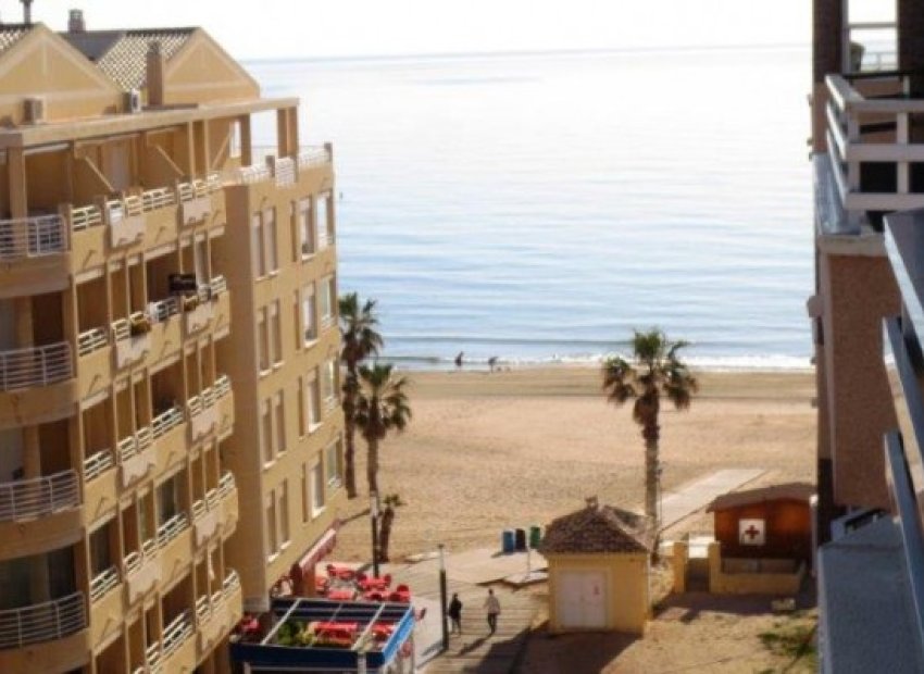 Вторичная недвижимость - квартира - Torrevieja - La Mata