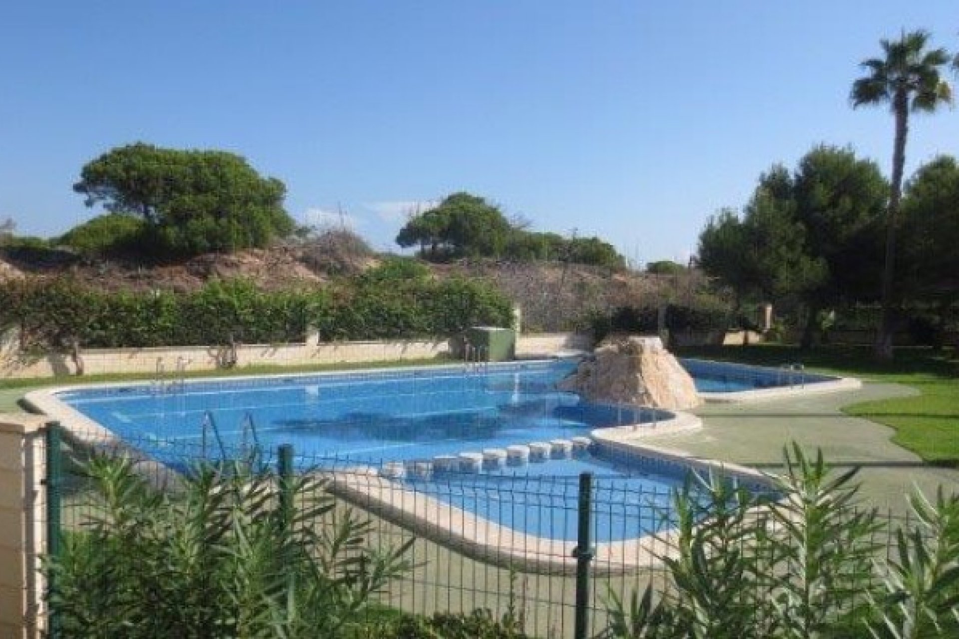 Вторичная недвижимость - квартира - Torrevieja - La Mata