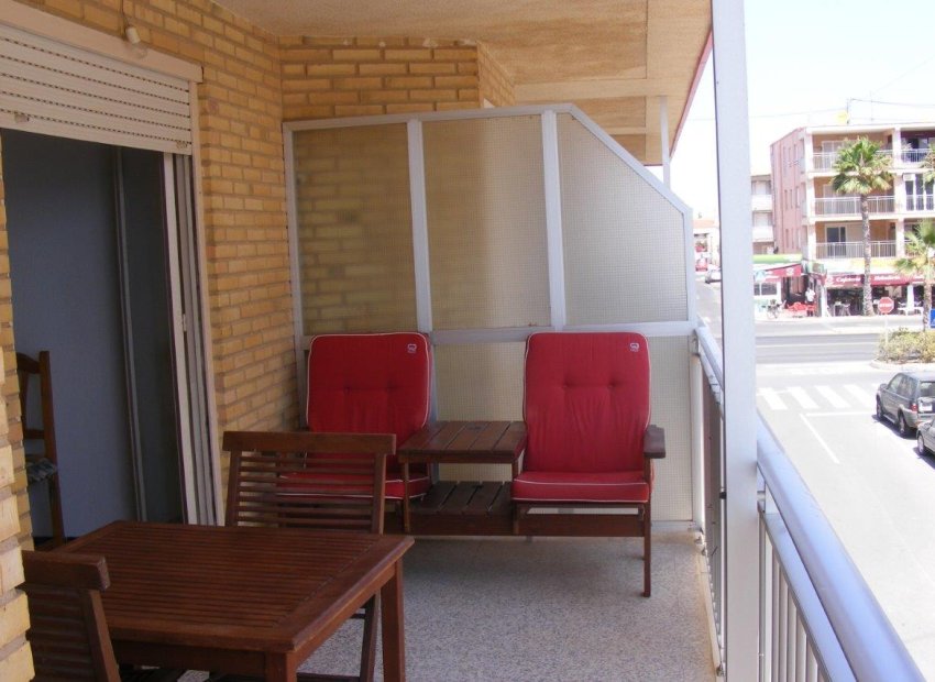 Вторичная недвижимость - квартира - Torrevieja - Playa Los Naufragos