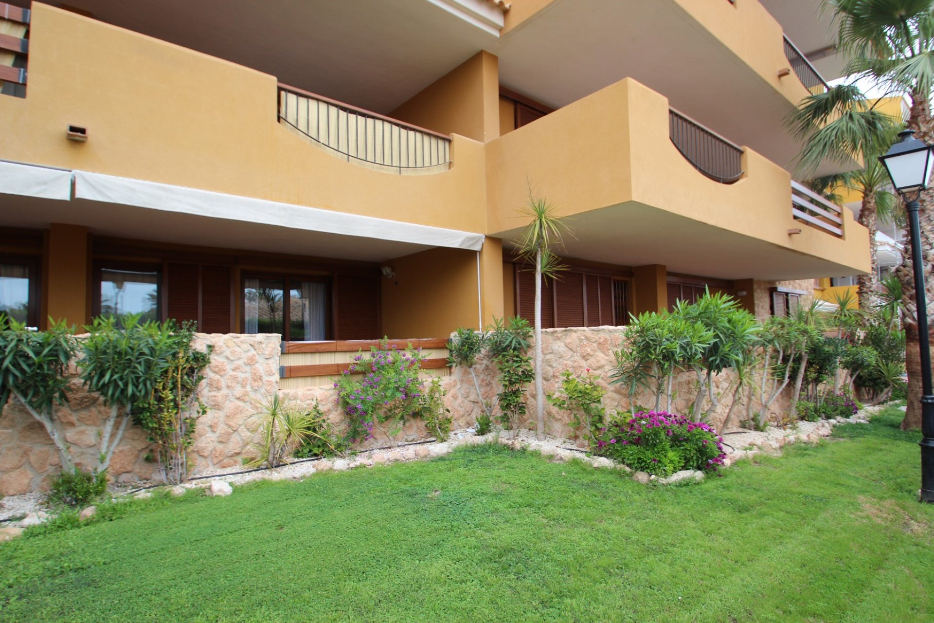 Вторичная недвижимость - квартира - Torrevieja - Punta Prima