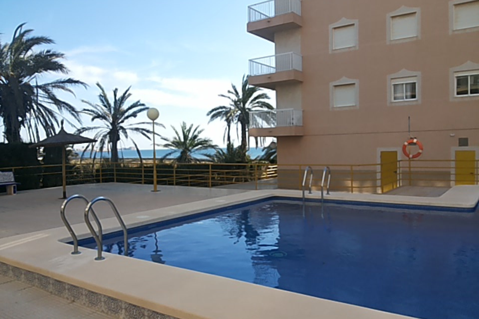 Вторичная недвижимость - квартира - Torrevieja - Punta Prima