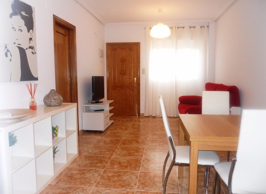 Вторичная недвижимость - квартира - Torrevieja - Punta Prima