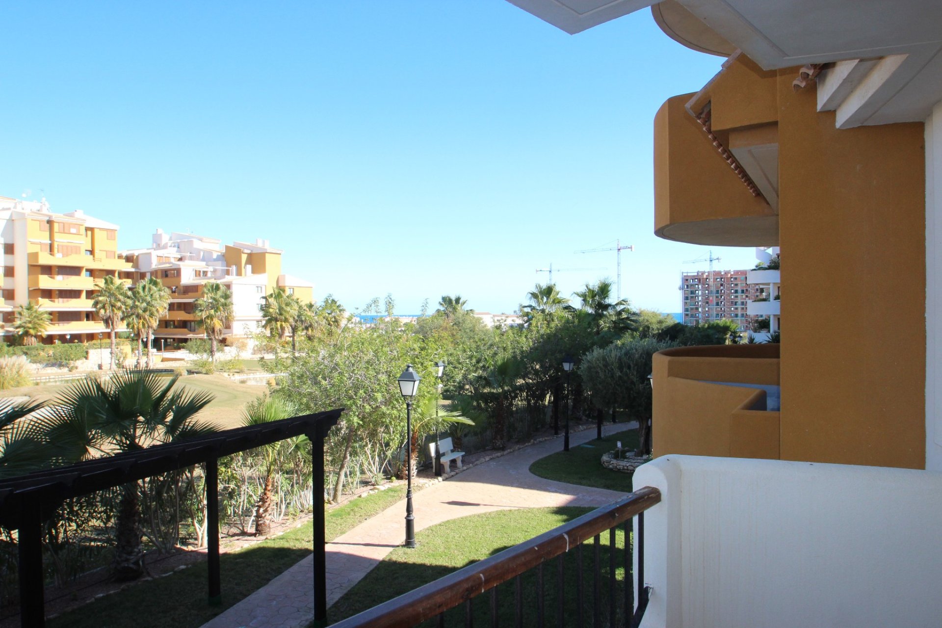 Вторичная недвижимость - квартира - Torrevieja - Punta Prima