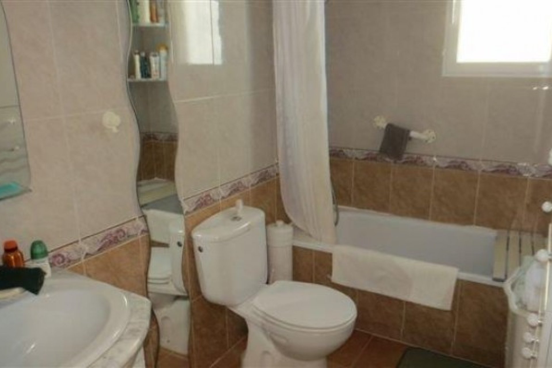 Вторичная недвижимость - трехэтажная квартира - Torrevieja - Los Balcones