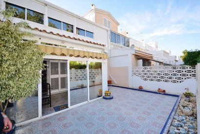 Sale - Villa - Guardamar
