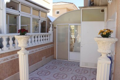 Sale - Villa - Torrevieja - Punta Prima
