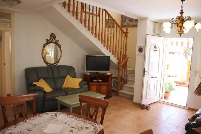 Sale - Villa - Torrevieja - Punta Prima