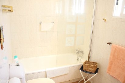 Sale - Villa - Torrevieja - Punta Prima