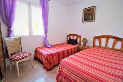 Sale - Villa - Orihuela costa - Villamartín Golf Resort