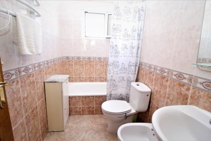 Sale - Villa - Orihuela costa - Villamartín Golf Resort