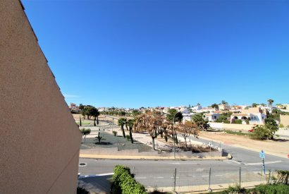 Sale - Villa - Orihuela costa - Villamartín Golf Resort