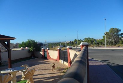 Sale - Villa - Orihuela costa - Villamartín Golf Resort