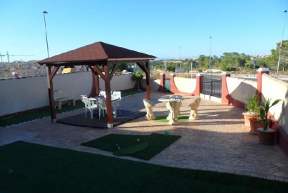 Sale - Villa - Orihuela costa - Villamartín Golf Resort