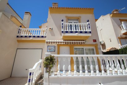 Sale - Villa - Orihuela costa - Cabo Roig