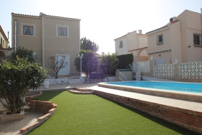 Вторичная недвижимость - Дом - Torrevieja - Los Balcones